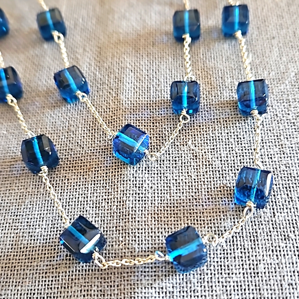 Banana Republic blue glass cube necklace long EUC royal blue